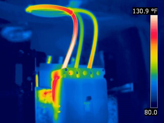 pengecekan peralatan 3 phase dengan thermal camera