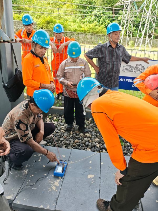 Earth Tester Hioki FT6031, Clamp On Earth Tester Hioki FT6380, Earth Tester Hioki FT6041. 