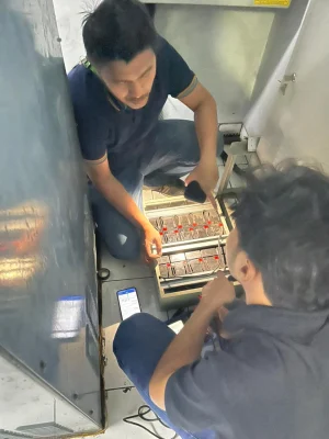 Kegiatan Demo BT3554-52 PT Kalbe di ruang UPS